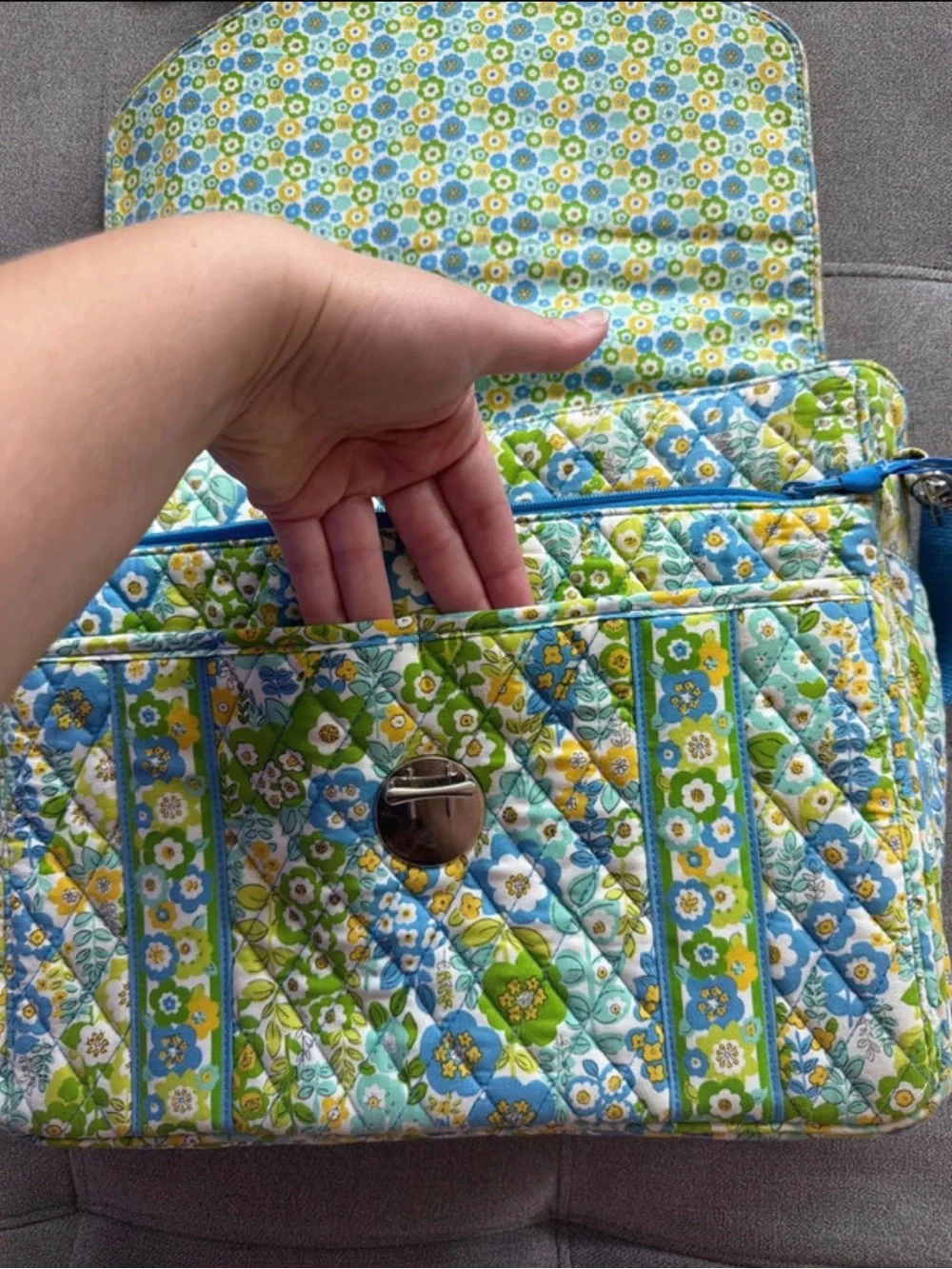 Quilted Floral Laptop Crossbody Bag in Blue & Green